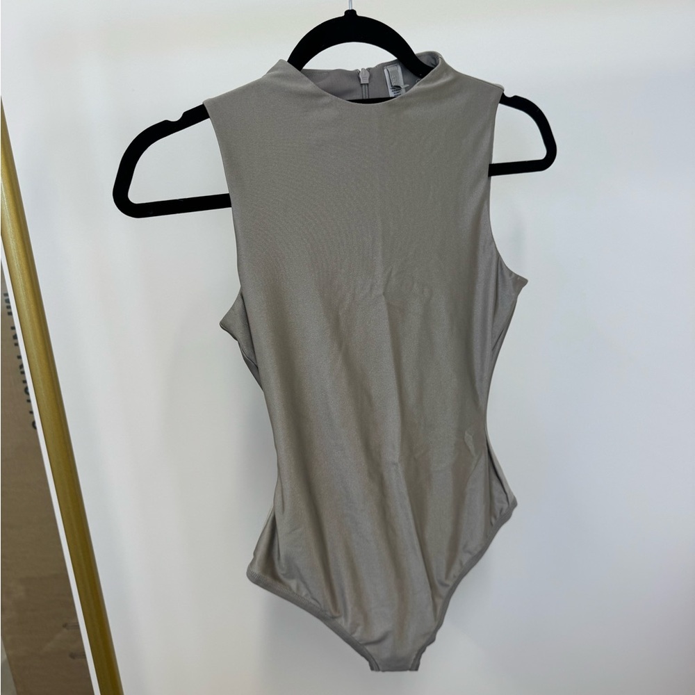 SKIMS Sleeveless Disco Silver/Grey Mock Neck Bodysuit
